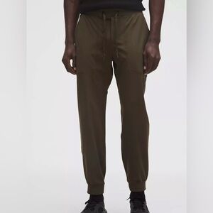 Lululemon men’s ABC Jogger size Medium